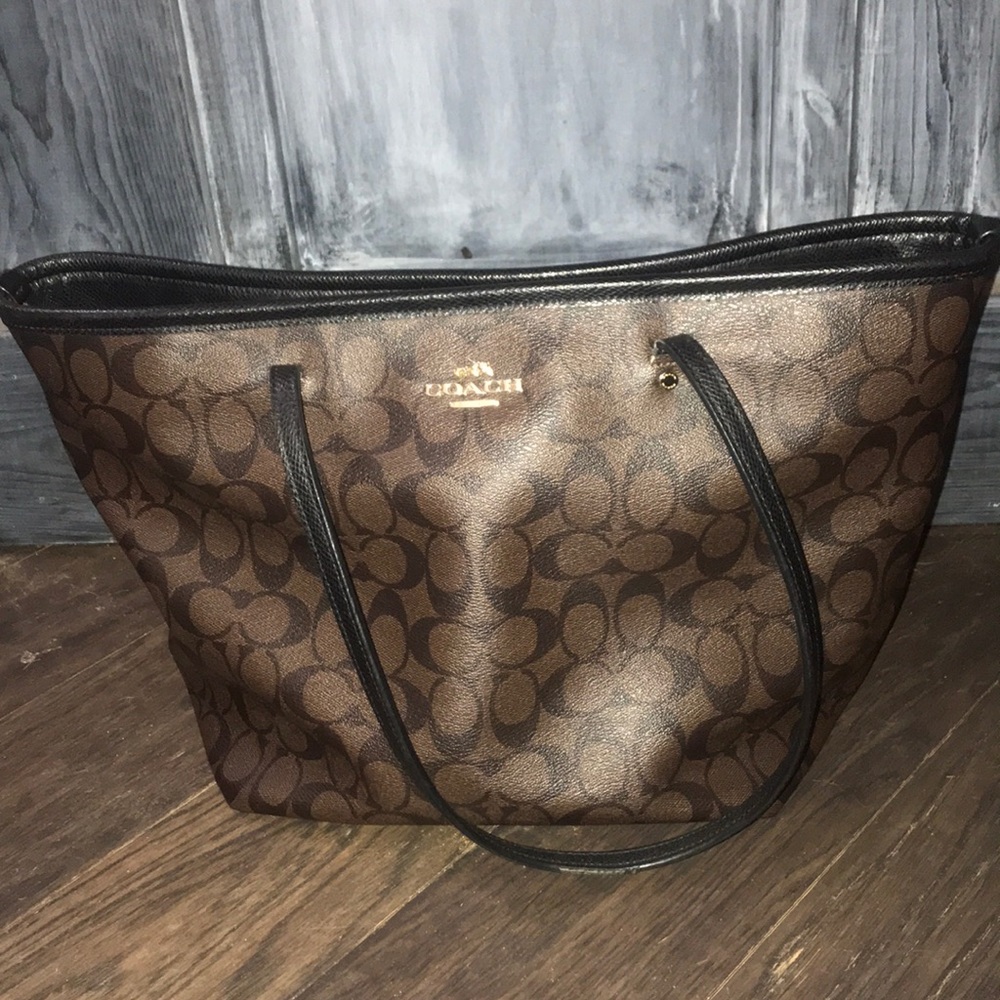 Coach purse dark brown w black straps